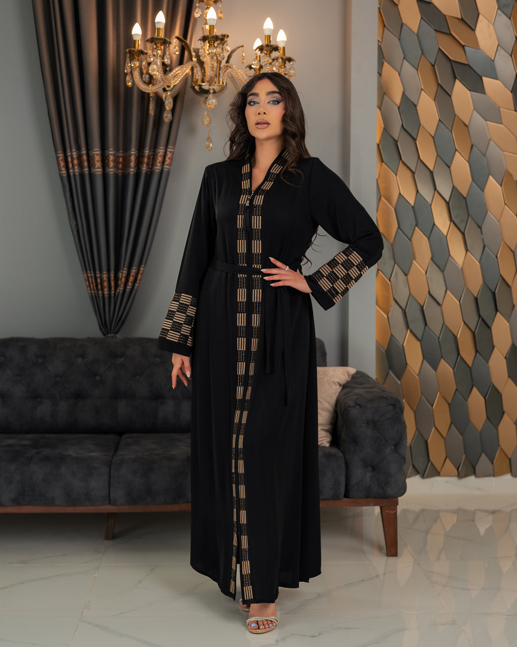 Lüks Fursan İpek Abaya | Şık ve Rahat Tasarım.